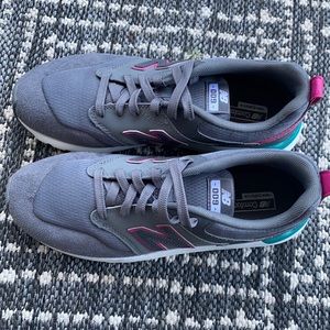 Women’s new balance worn one time